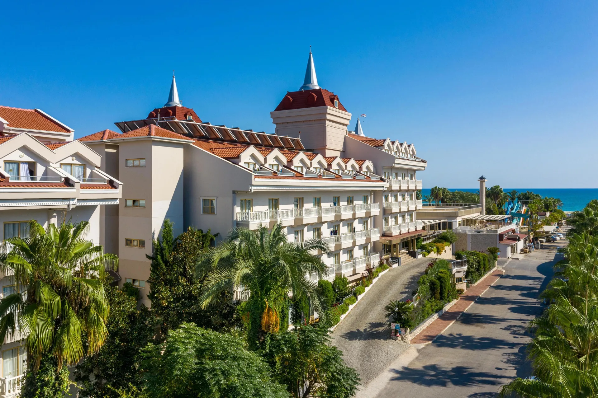 Havalimanı - Aydınbey Famous Resort Hotel Transfer